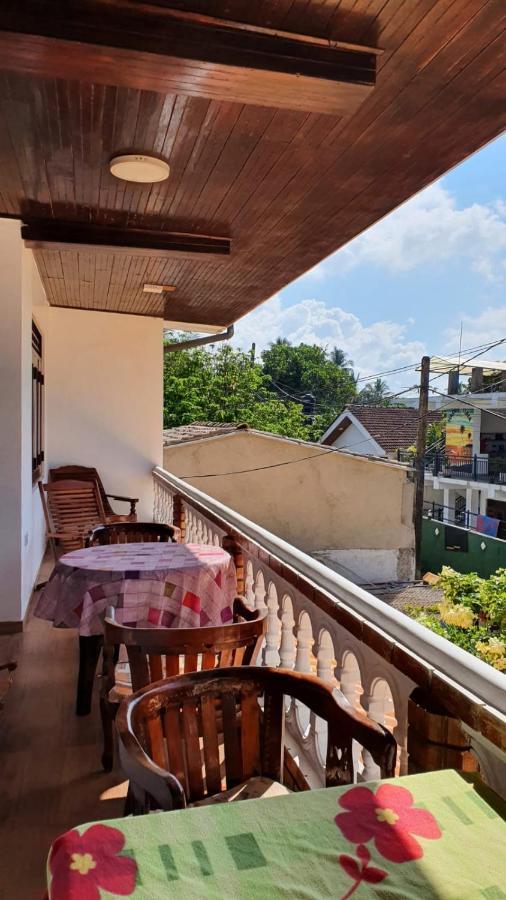 Guesthouse Kind And Love Hikkaduwa Exterior foto