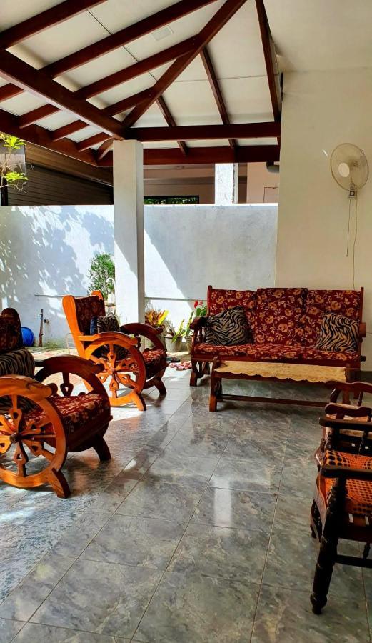 Guesthouse Kind And Love Hikkaduwa Exterior foto