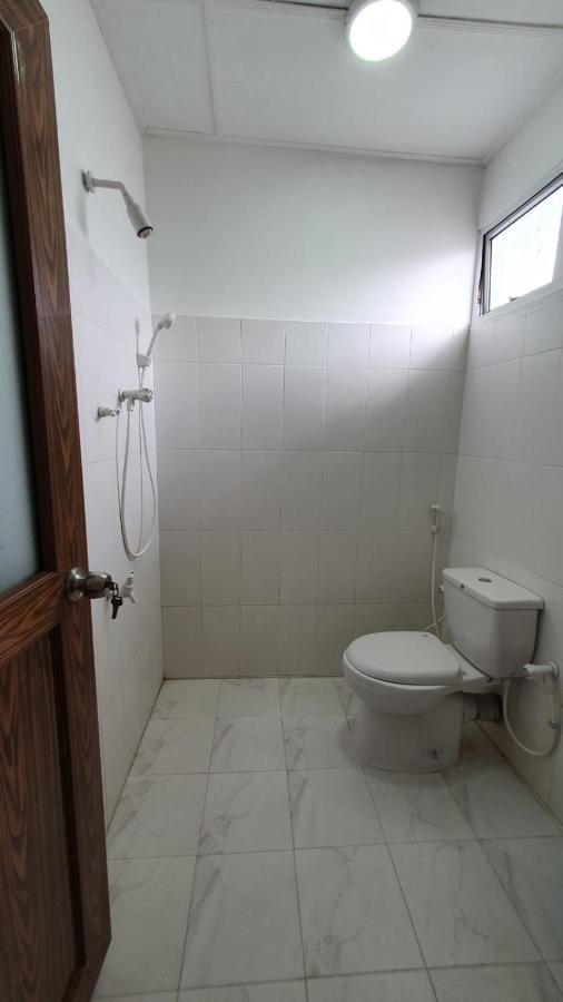 Guesthouse Kind And Love Hikkaduwa Exterior foto